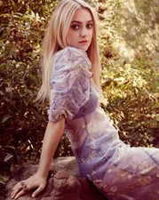 BEAUTIFUL DAKOTA FANNING 5X7 Glossy Photo