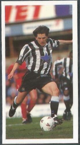 BARRATT FOOTBALL PREMIER LEAGUE-1994- #19-NEWCASTLE & ENGLAND-PETER BEARDSLEY - Picture 1 of 1