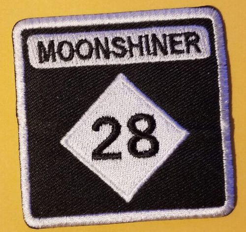 Moonshiner 28 circa 2,5x2,5" toppa ricamata ferro e/o cucire - Foto 1 di 2