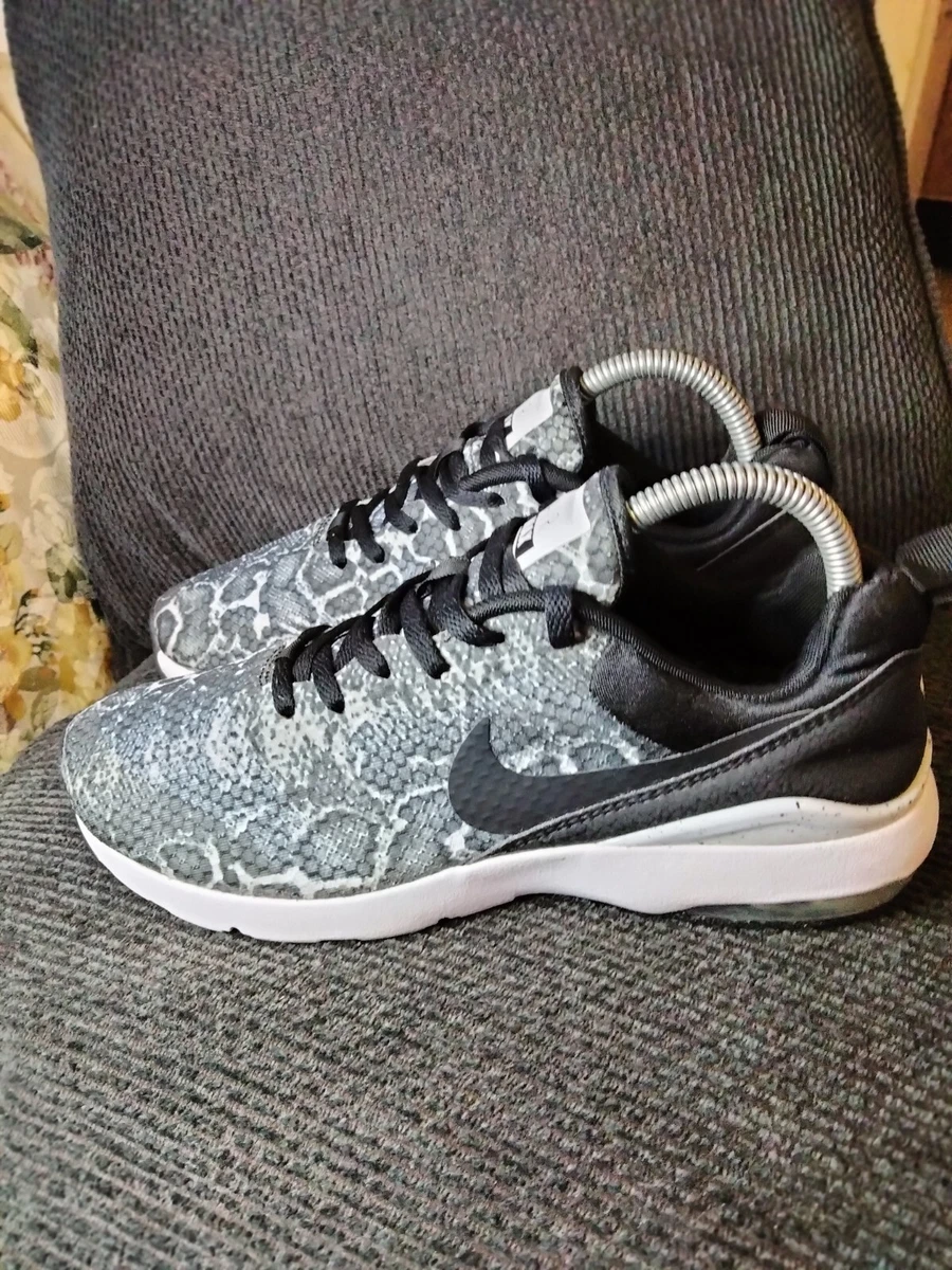 Nike Shoes Women s 8.5 Air Max Siren