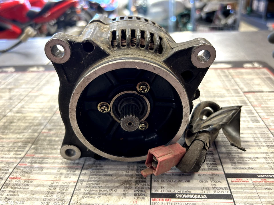 Yamaha FZ750 1985 generador/alternador 2gh-81600-55-00 Foto 3 de 4