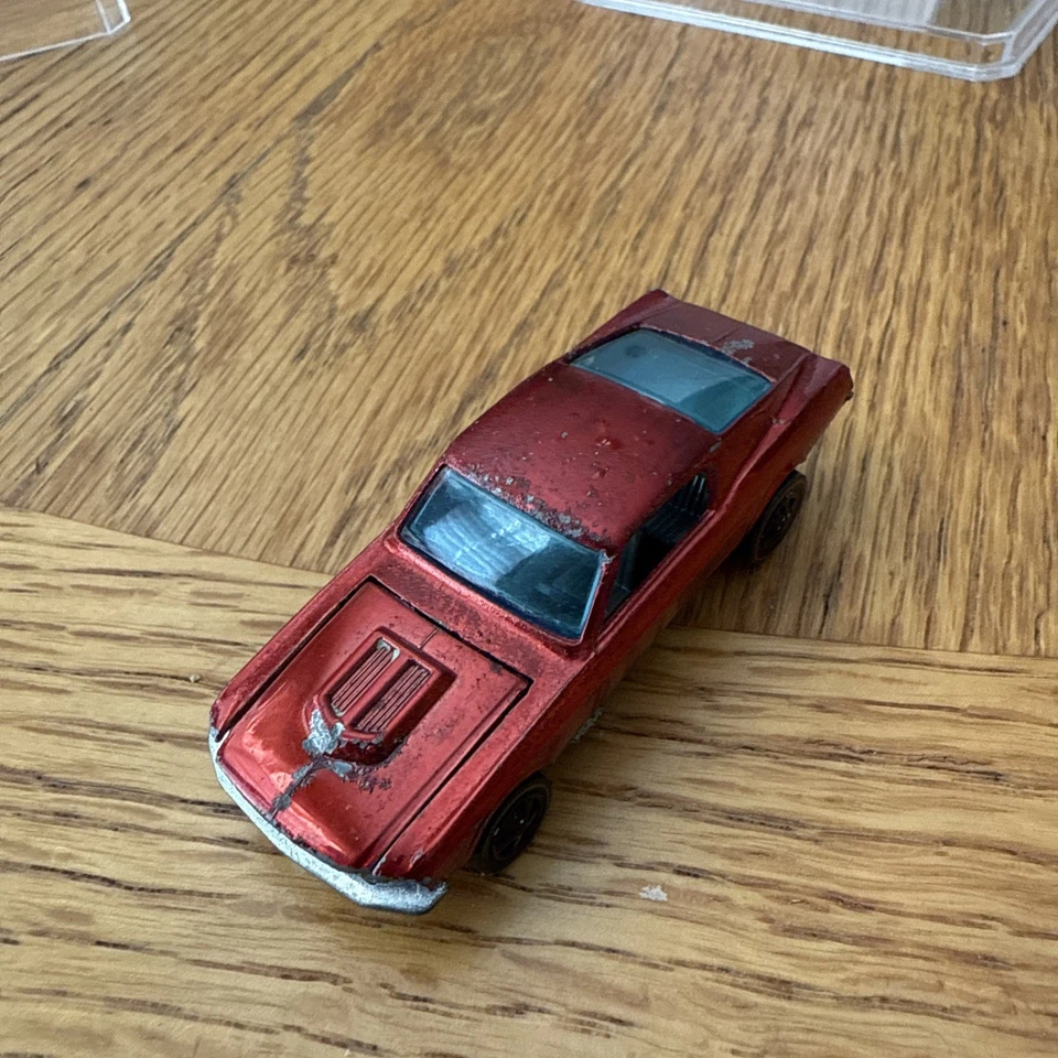 Mustang Hotwheels Redline 1967 de colección personalizado rojo hecho en Estados Unidos Foto 2 de 4
