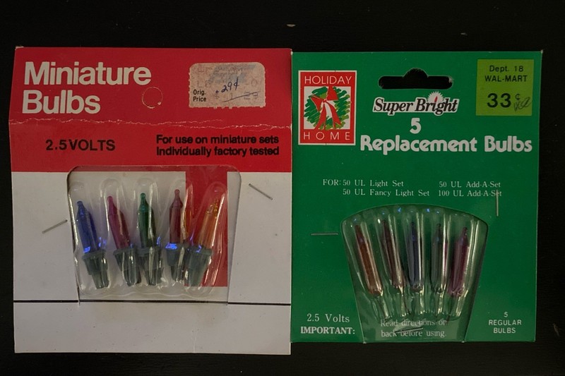 Holiday Home 2.5 Volt Super Brite Bulbs 5 pk Multicolor  SET of TWO