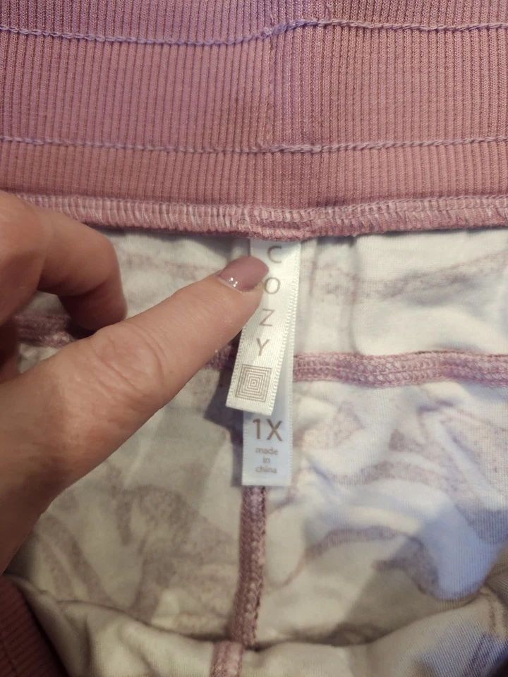 LULAROE COZY COLLECTION Talla 1X Jogger CapriItem Descripción:Quédate... Foto 3 de 3