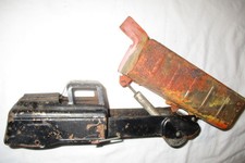 Vintage 1940s Marx Hydraulic Dump Pressed Steel Rough