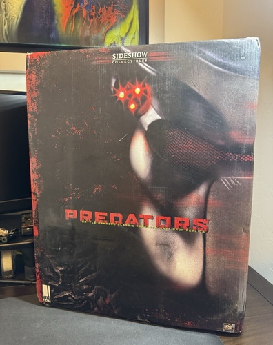 Sideshow Collectibles Predator Battle Damaged Classic Mask Prop Replica 2010  