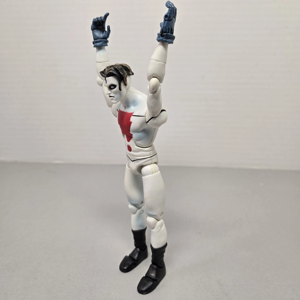 Figura suelta ToyBiz de 6" de héroes de cómic legendarios de Marvel Foto 3 de 4