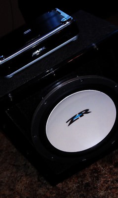ALPINE R12 + Bass worx ボックス ALPINE R12 + Bass worx ボックス（Alpine R12 Carpeted