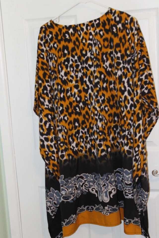 Bobbie Brooks Kimono Kaftan Túnica Cobertura Roupa de Dormir Tamanho Único Estampa Animal - Imagem 4 de 4