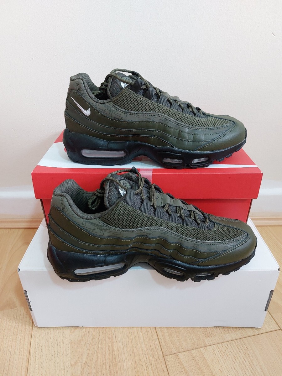 khaki 95s