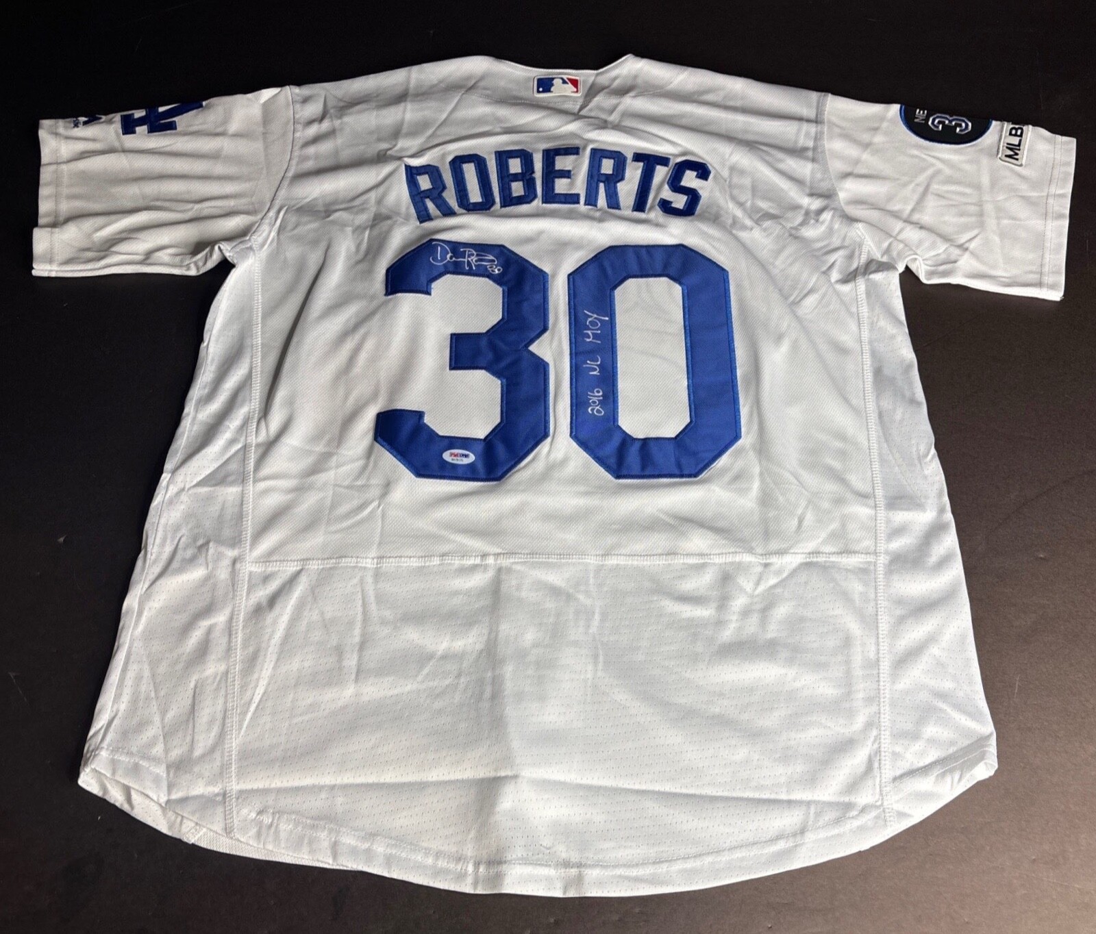 Dave Roberts Signed Los Angeles Dodgers '2016 NL MOY' PSA 8A78170