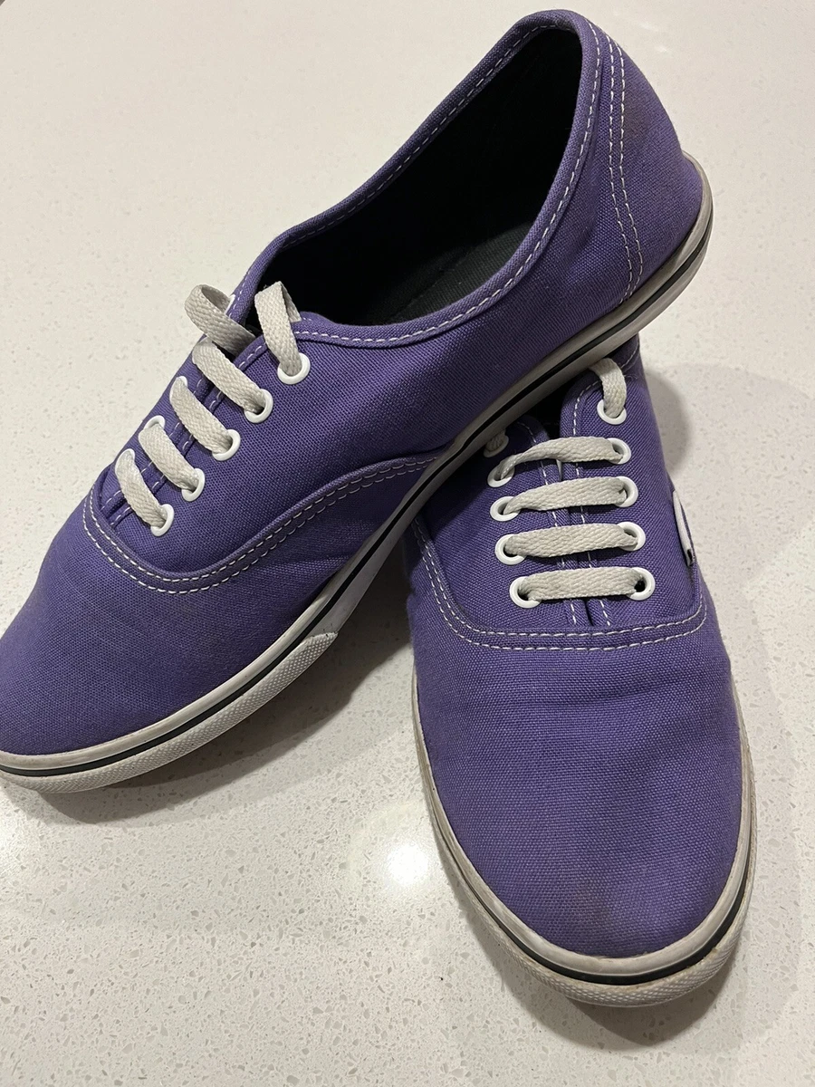 Vans low top 2024 hombre purpura