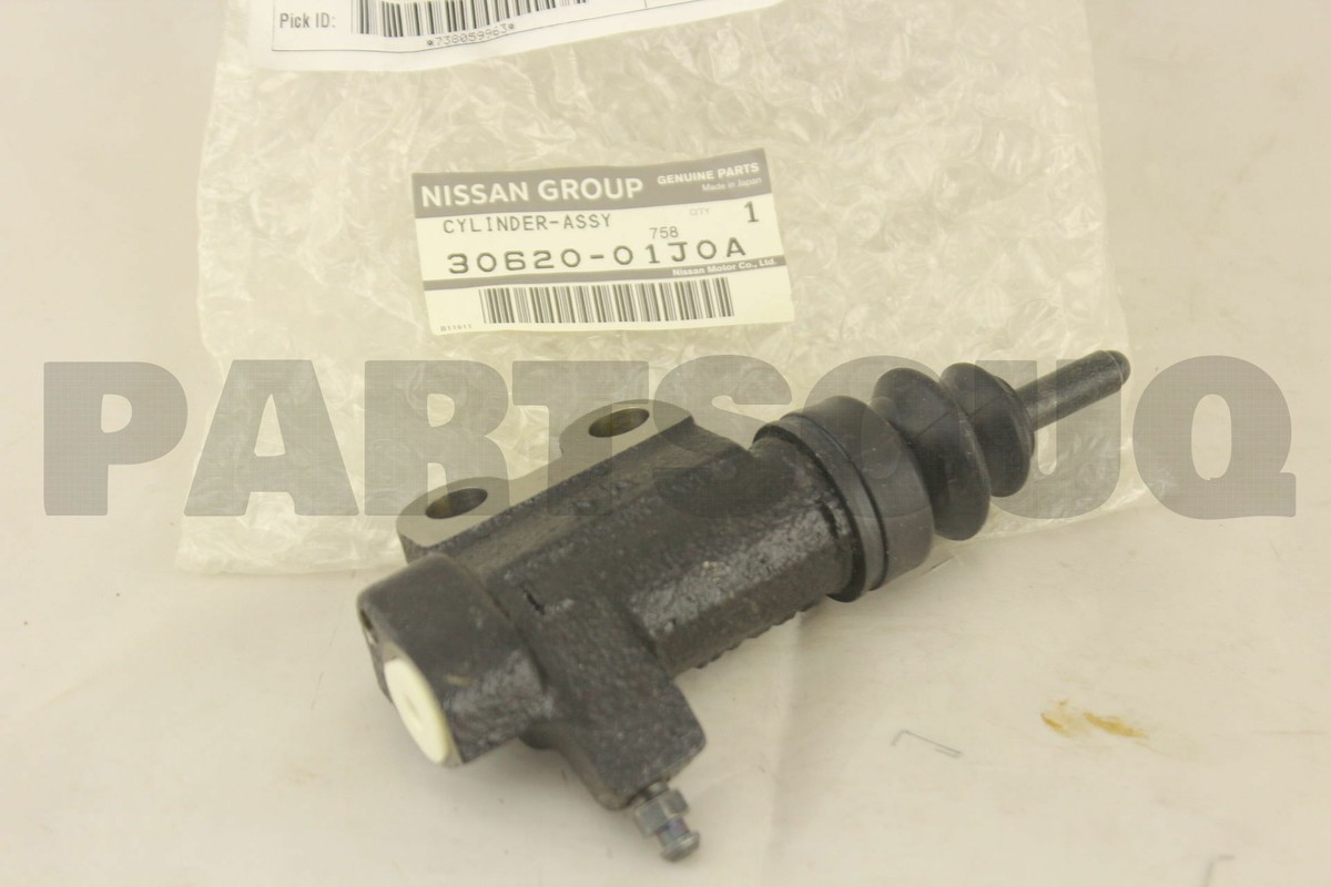 3062001J0A Genuine Nissan CYLINDER ASSY-CLUTCH OPERATING