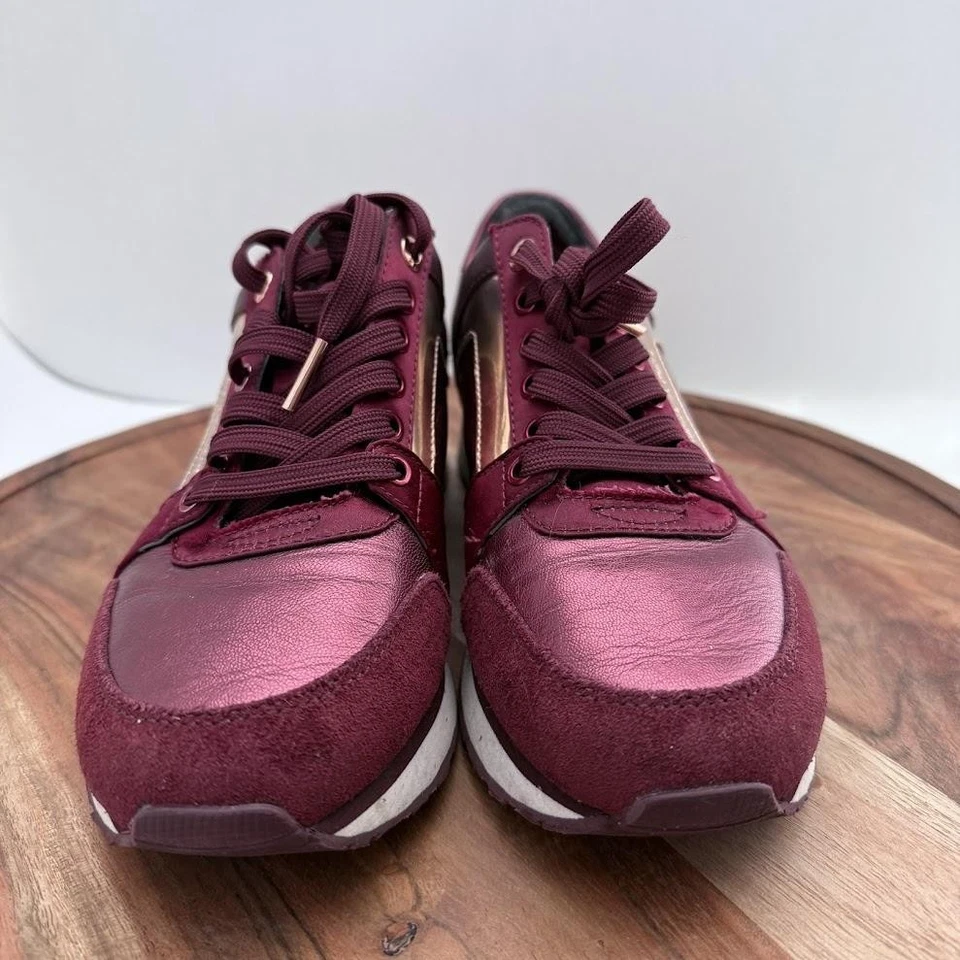 Michael Kors Zapatos Mujer Talla 7.5 Borgoña Oro Rosa Entrenador Tenis HX18F Foto 2 de 4