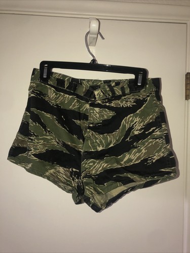 Tiger Stripe TSP Vtg 1980s UDT Seal Team Swimmers Shorts Camo Cotton 28 USA