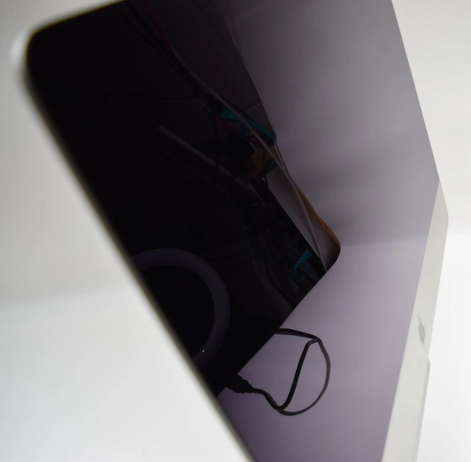 2017 iMac 21 inch 2K Desktop 2.3GHz i5 16GB RAM/ 1TB SSD w/box Bundle - Image 4 of 4