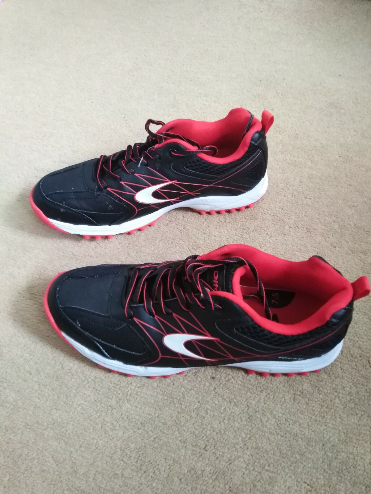 best hockey shoes for astroturf