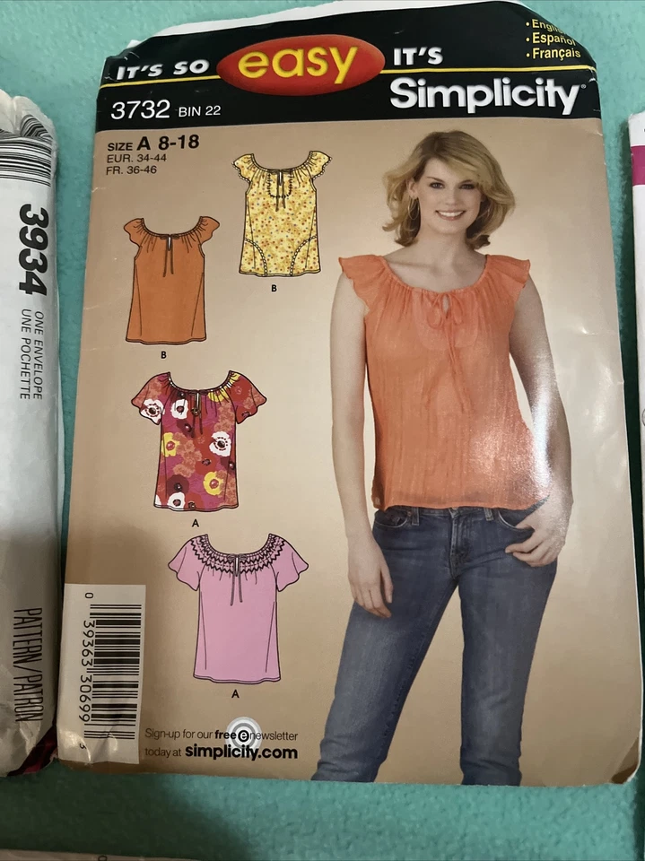 Mixed Lot of 5 Mccalls Simplicity Patterns , Doll Clothing ,capes , Skirts - Image 3 of 4