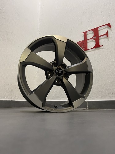 1x Original Audi RS3 19 Zoll A3 S3 8V Felge A3/S3 8x19 ET42 8V0601025FQ FP Rotor