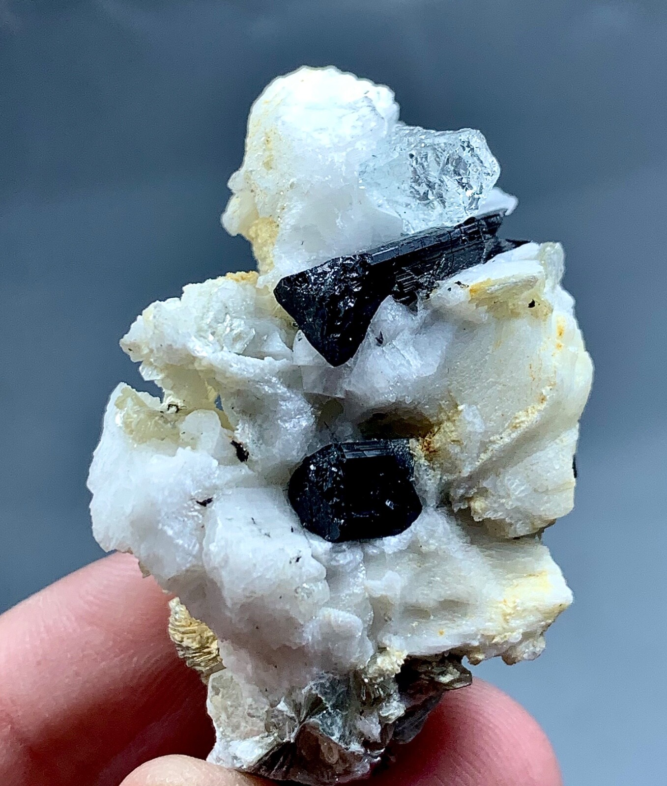 128 Carat Aquamarine with Black Tourmaline crystal specimen from Pakistan