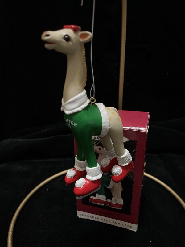 Hallmark Keepsake Christmas Ornament 1993 Giraffe 