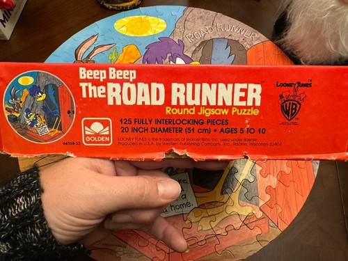 Golden Vintage 1983 Round Puzzle “Beep Beep” Road Runner Looney Tunes 20” 125 Pc - Picture 4 of 13