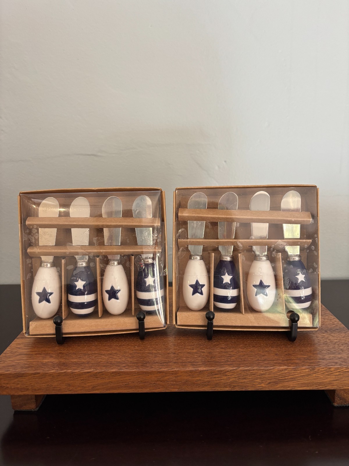 Vintage '00 William Sonoma Patriotic Blue & White Stars Stripe Spreader Set of 8