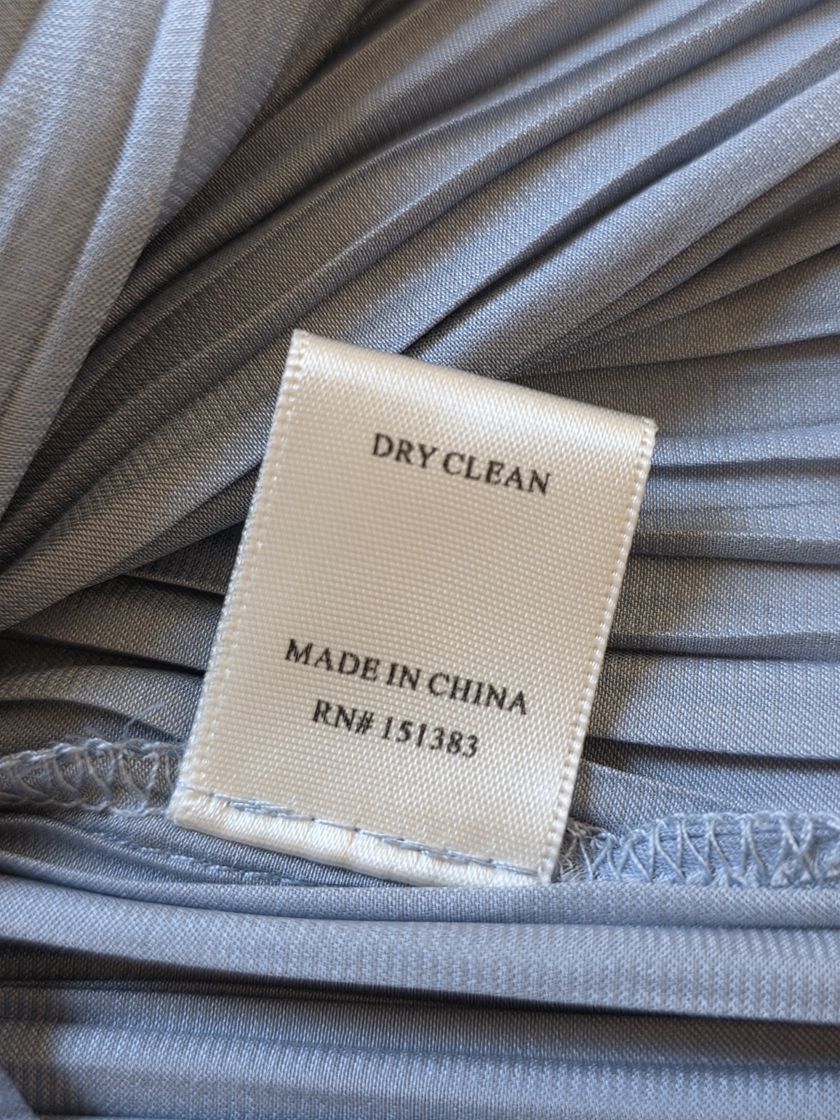 current air los angeles Solid Splitter Neck Sleev… - image 11