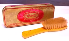 Vintage mini Tommee Tippee wooden bear hairbrush