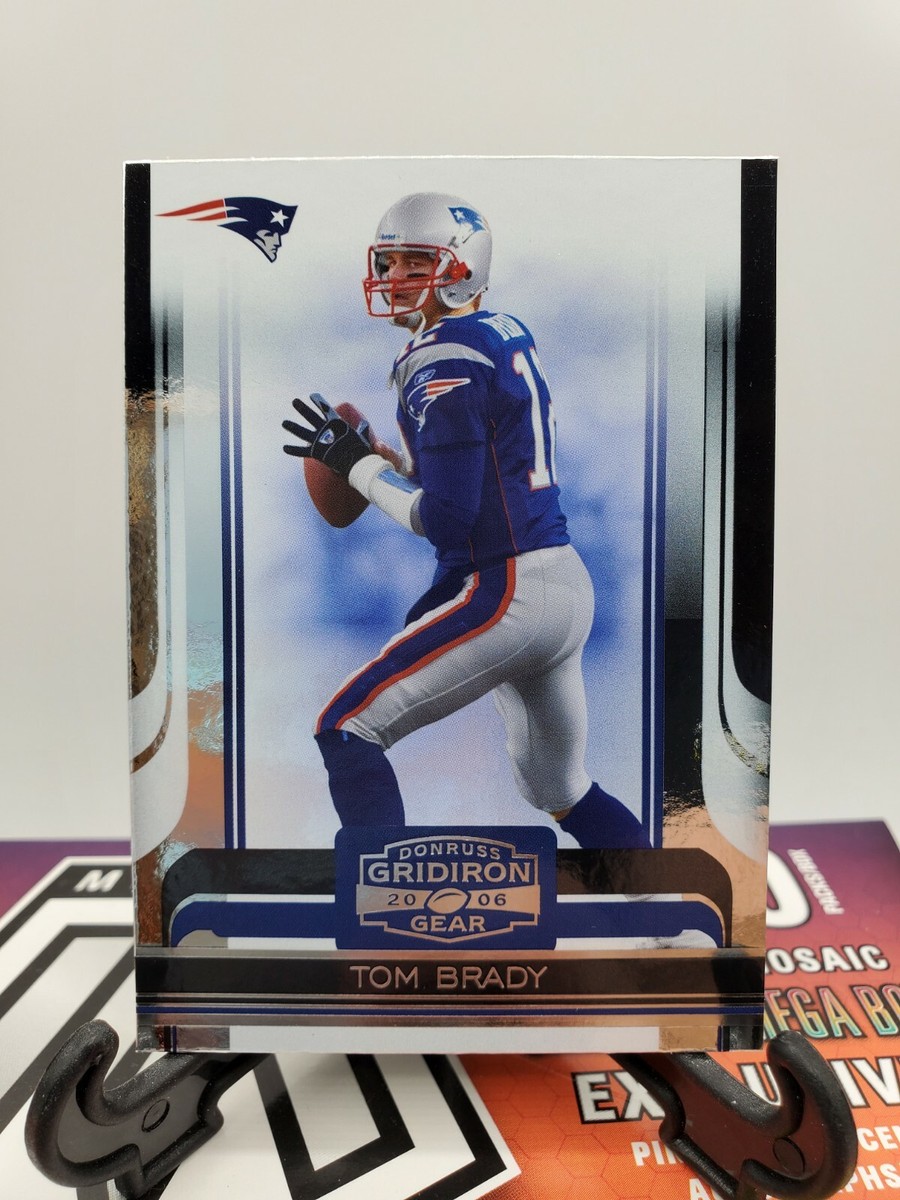 2006 Donruss Gridiron Gear #63 Tom Brady Card
