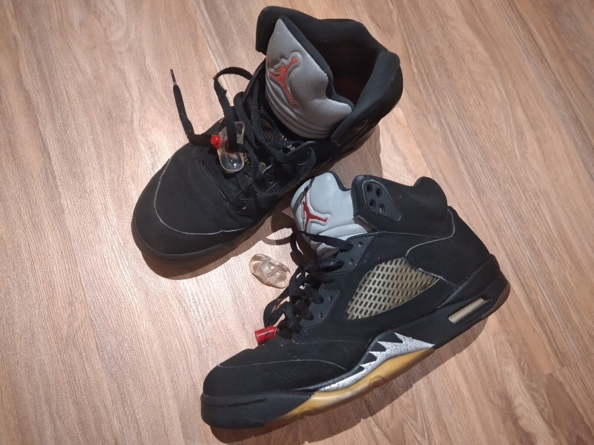 2016 's Air Jordan 5 Retro Black Metallic Silver Size 11