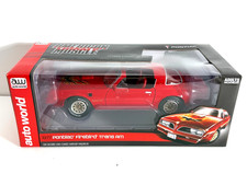 AUTO WORLD 1:18 1977 PONTIAC FIREBIRD TRANS AM BUCCANEER RED 1 of 1002 SEALED  