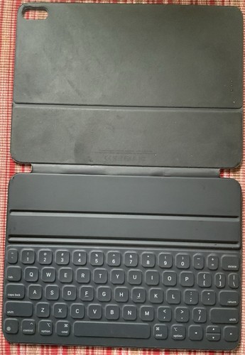 Apple Smart Folio for 11-inch iPad Pro 1st Generation- Black