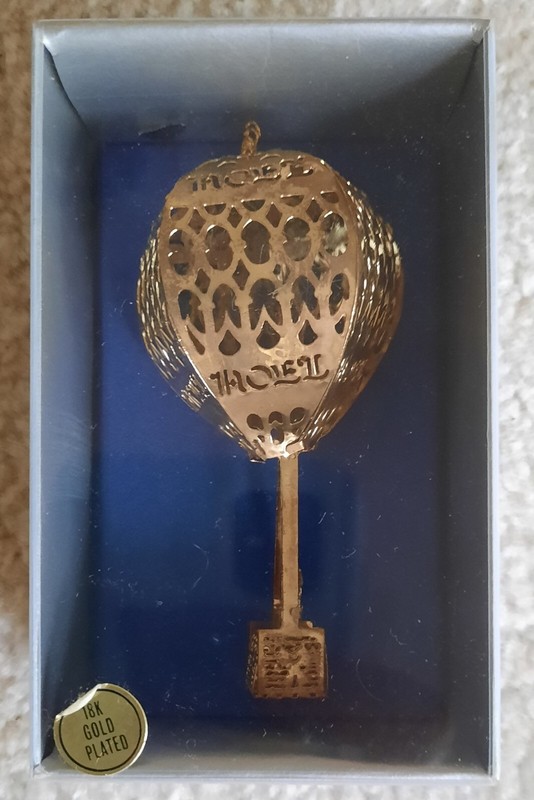 Christmas Collectibles Gold n Brass Hot Air Balloon Ornament Gold Plated w Box