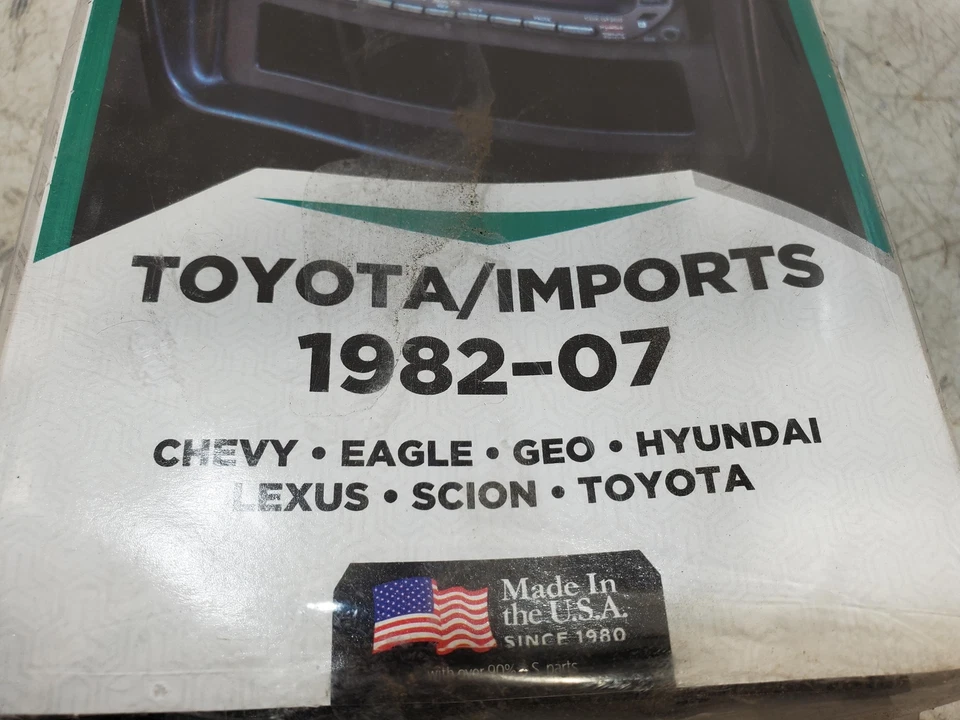 Toyota Corolla Sterreo 1984-2002 kit de instalación Scosche UI3025 Foto 3 de 4