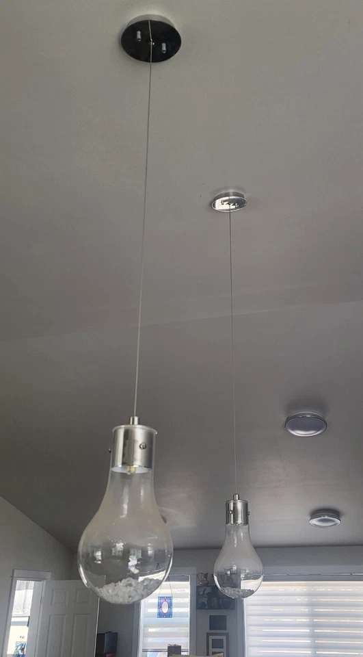 Impresionante Lámpara de araña moderna/industrial de 5 globos y 2 luces colgantes a juego Foto 4 de 4