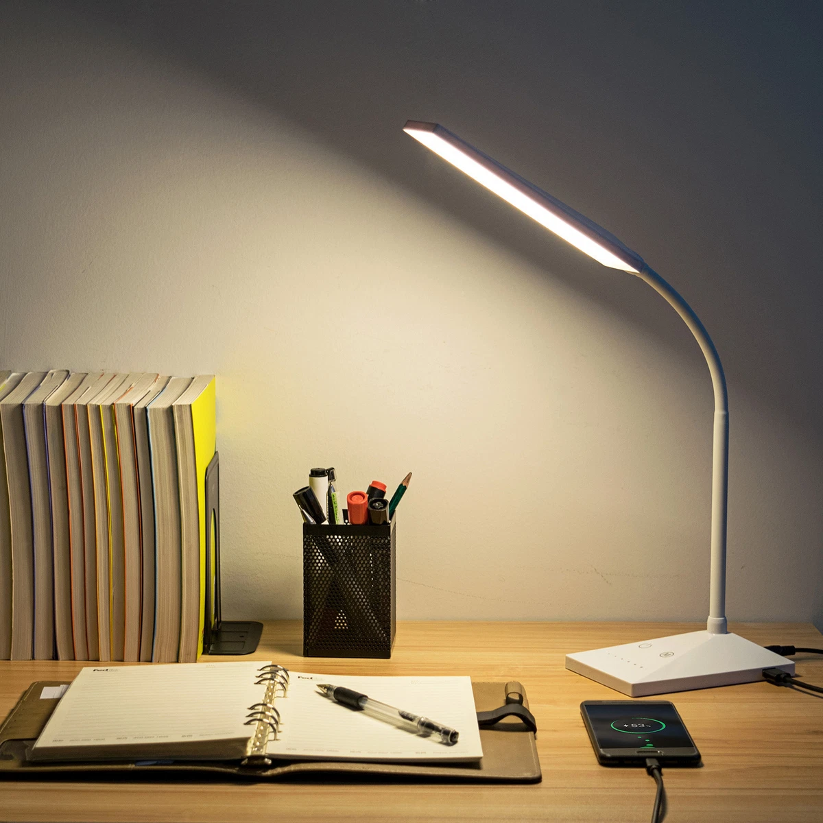72 LED Desk Lamp 12W Flexible Table Lamp 5 Mode Reading Light Usb