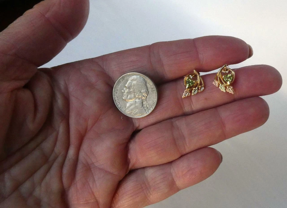 14k 金色三色玫瑰黄色绿色黄金橄榄石心叶耳钉 — 第 2/4 张图片