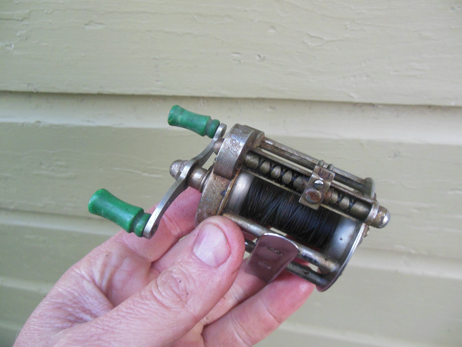 Vintage Pflueger Akron No. 1893 casting fishing reel