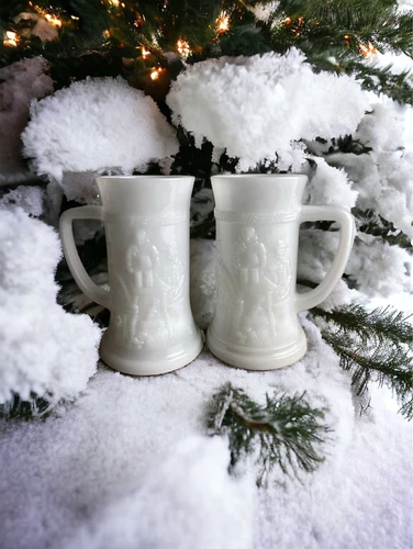 •Vintage• Federal Milk Glass Stein Pub Scene Mug Glass