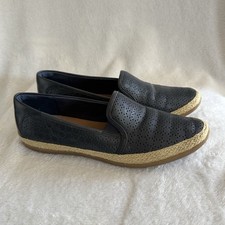 Clarks Collection Shoes Women  s Size 8M Black Perforated Loafers Slip On