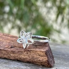 Hawaiian Sterling Silver Four Leaves Plumeria Flower CZ Wedding Ring Band SR3288