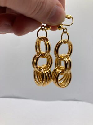 Vintage Avon Loop De Loop Interlocking Circles Gold Tone Dangle Clip-On Earrings
