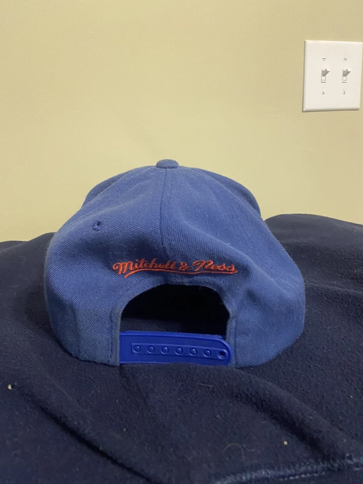 Vintage Mitchell & Ness Winnipeg Jets Snapback azul  Foto 4 de 4