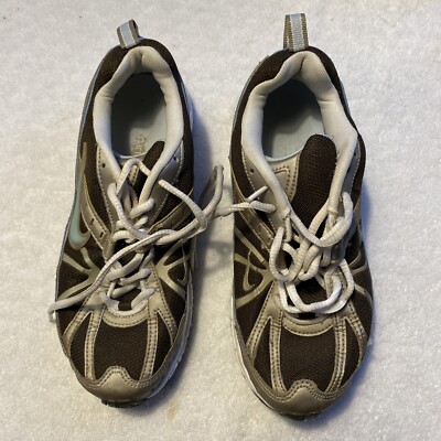 Womens Nike Dart VI US Size Athletic Running Sneaker shoes Brown Silver 