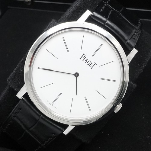 Piaget Altiplano P10584 18K White Gold Manual Dress Watch - 38mm Box Papers