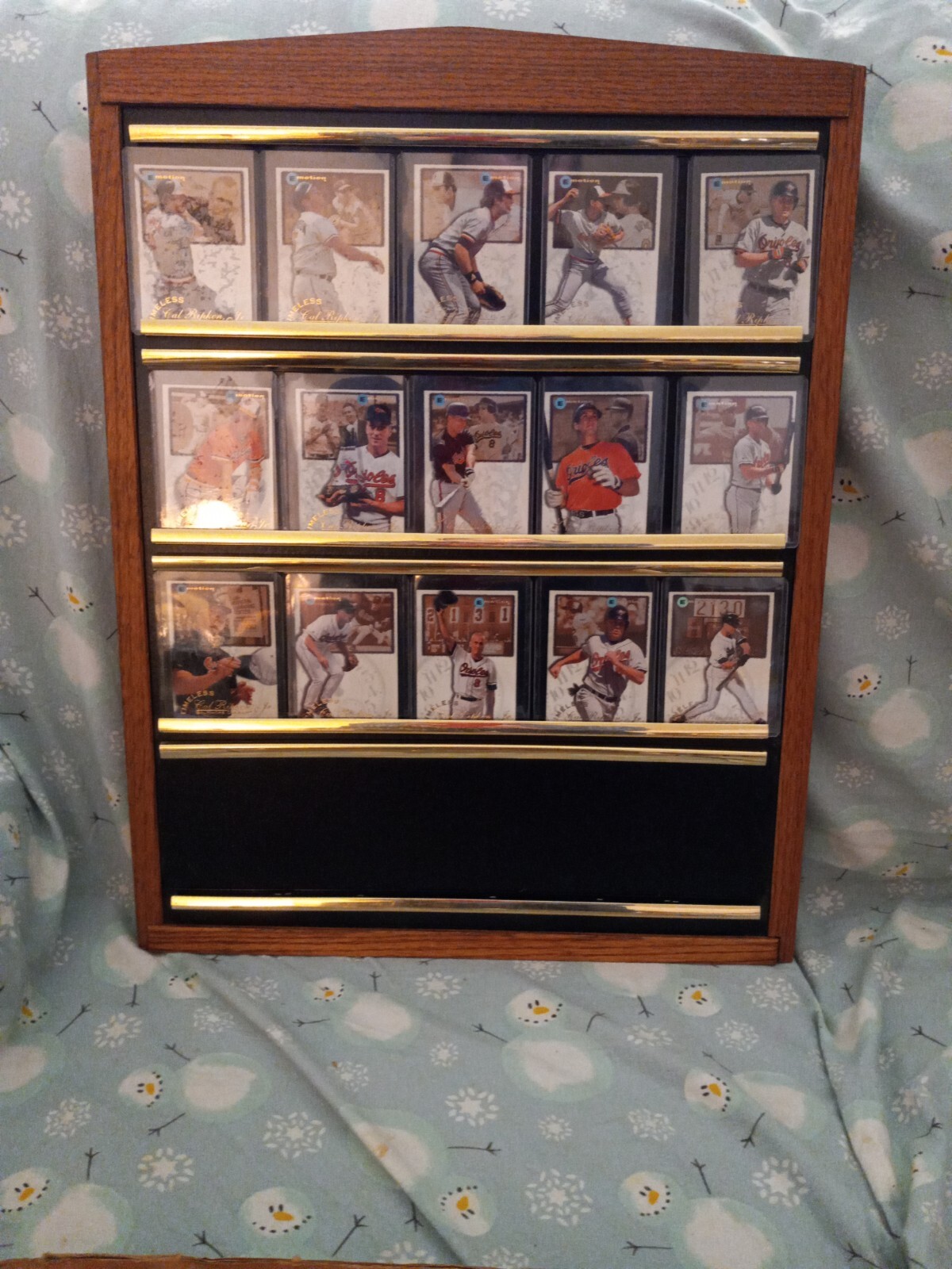 15 CardS -1995 Fleer Emotion Timeless Cal Ripken Jr. 17
