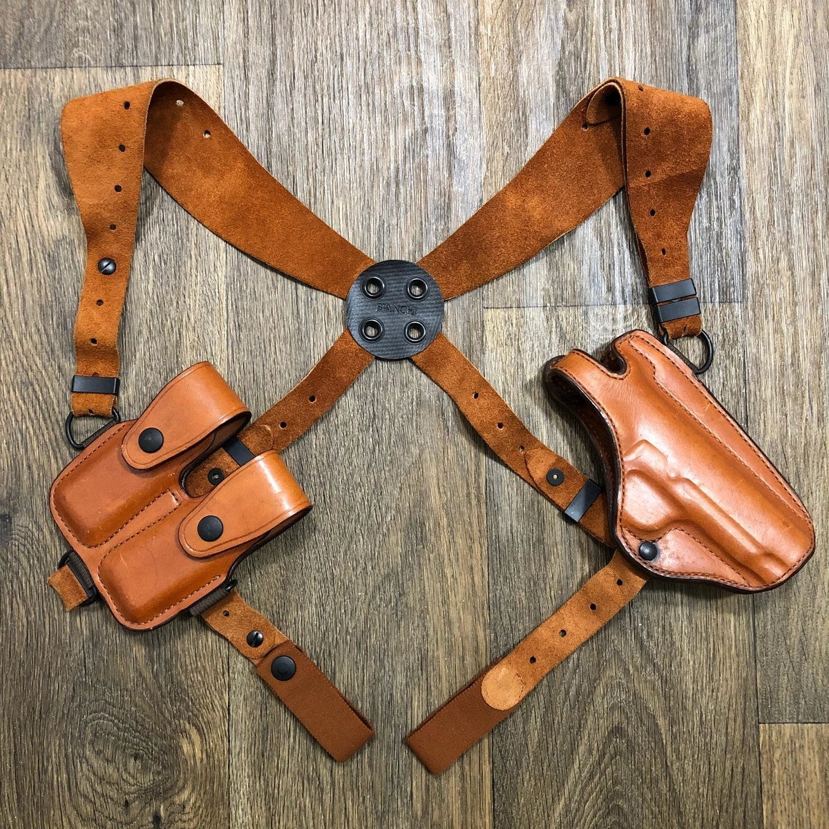 25+ Bianchi Leather Shoulder Hunting Gun Holsters for sale