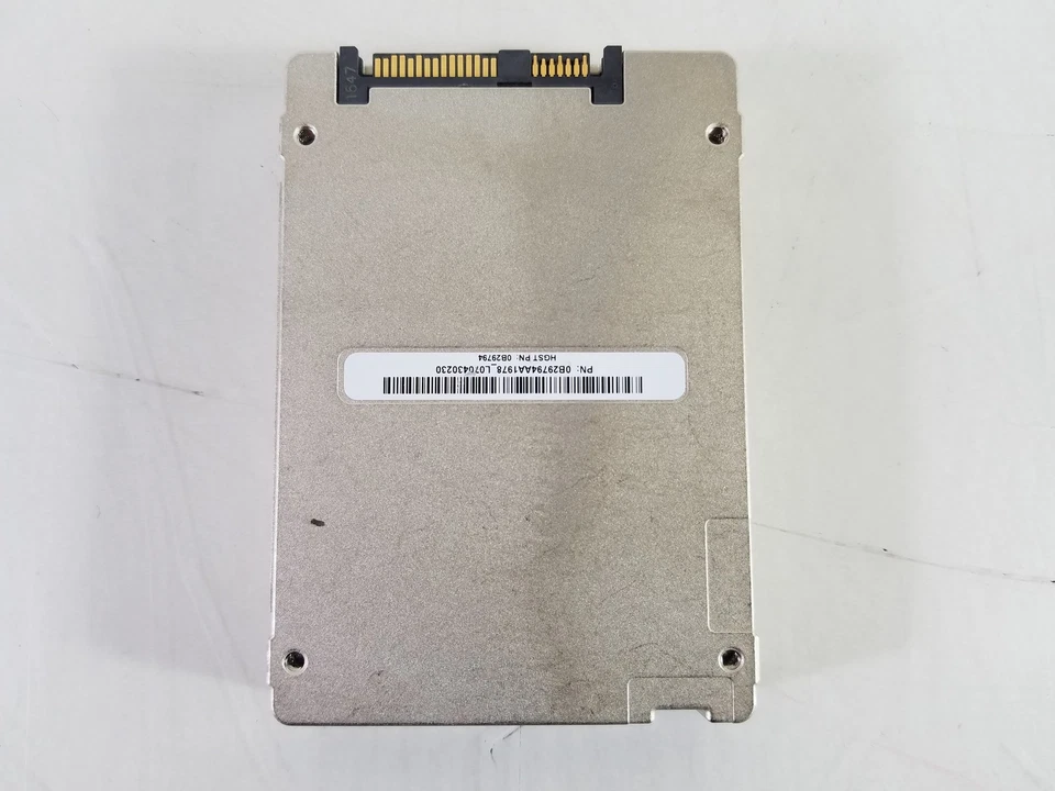 HGST EMC HUSMR1680ASS204 800 GB SAS 3 2.5 in Solid State Drive - Image 2 of 3