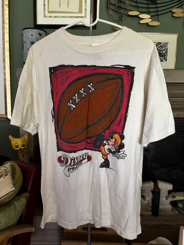 VINTAGE Disney Athletics Men's Large T-Shirt Football 90s USA Mickey Inc Y2K